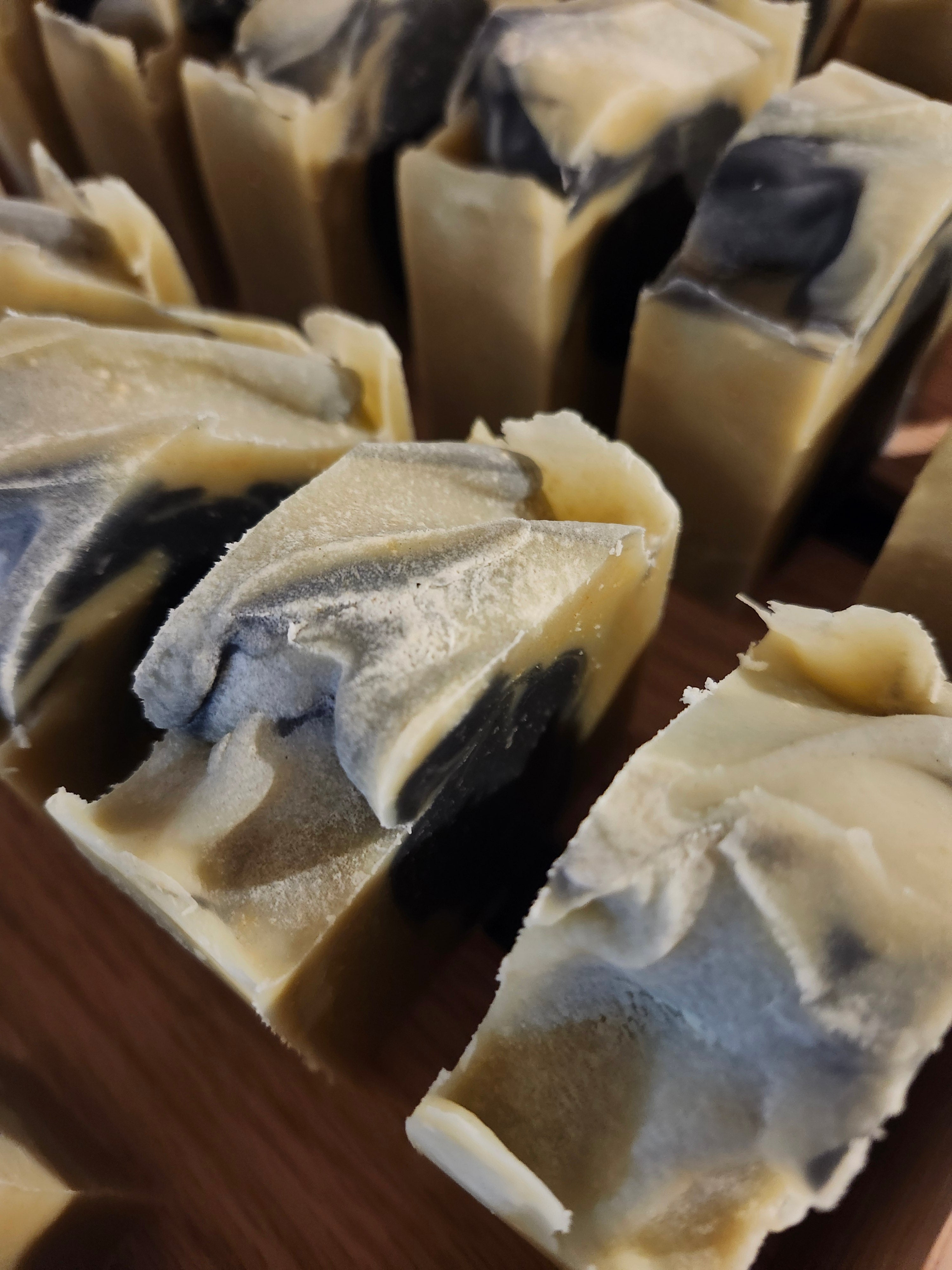 Cedarwood/Activated Charcoal